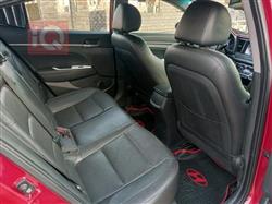 هیۆندای ئەلەنترا